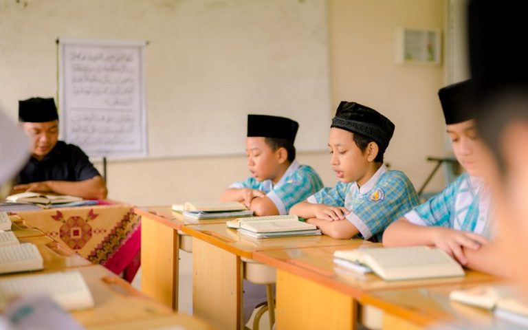 mata pelajaran di sekolah islam